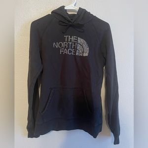 The North Face woman’s sweatshirt